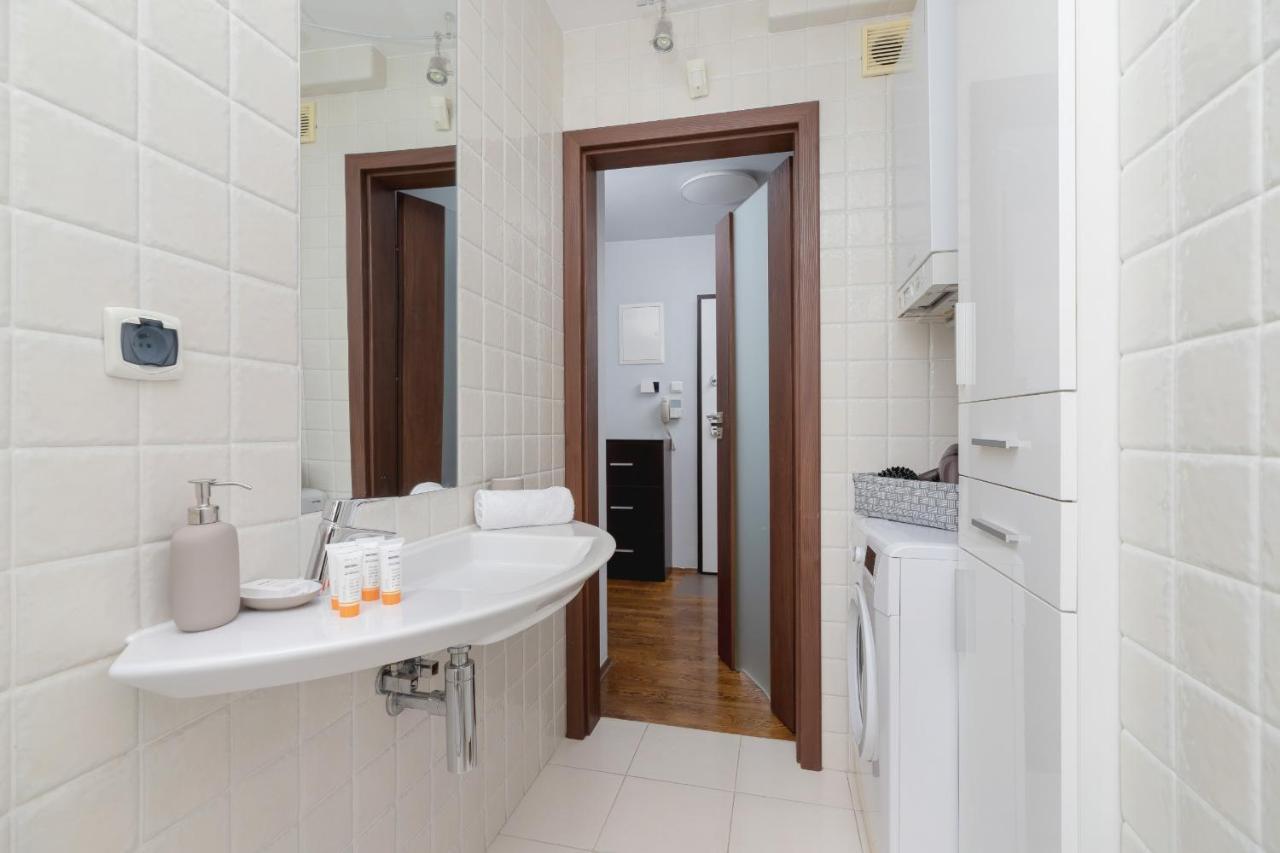 Cracow Skalki Twardowskiego Tyniecka By Noclegi Renters Krakow Ngoại thất bức ảnh